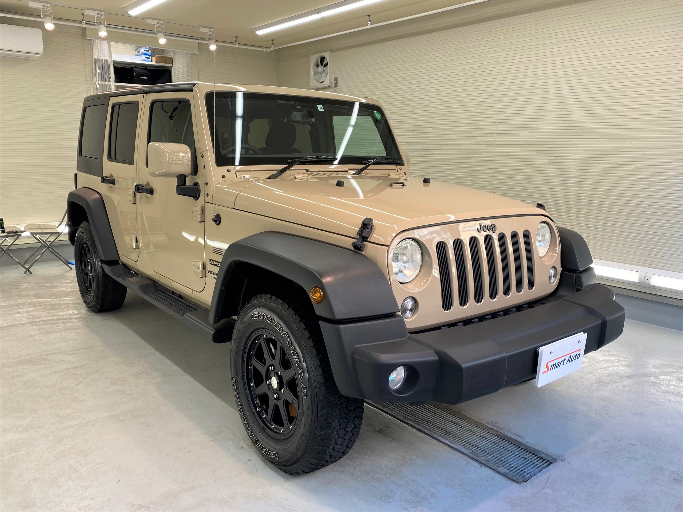 公式サイト】輸入車買い取り販売店スマートオート | Jeep ラングラー に G'ZOXリアルガラスコート classH の施工と樹脂部分に耐久コート の施工をしました