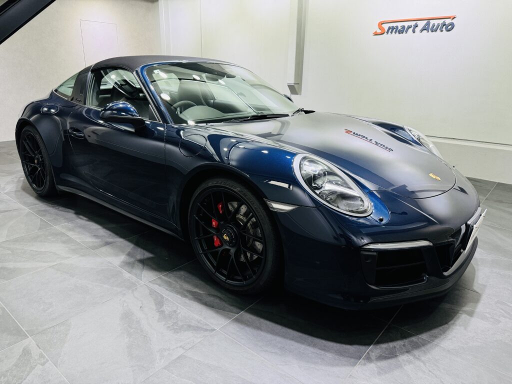 一目でわかる大きなリアウインドウに、ルーフはソフトトップとなる ポルシェ 911 タルガ 4 GTS を買取らさせて頂き、販売車に追加しました。