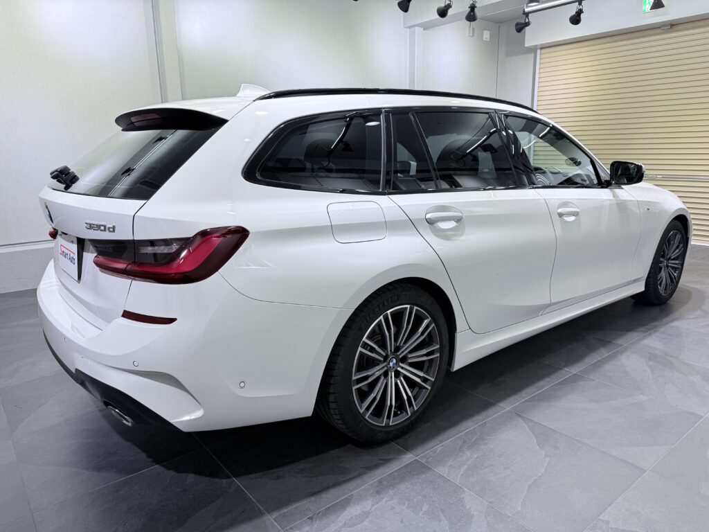 2021年式 BMW 320d ツーリングワゴン、xDrive Mスポーツ が入庫致しました。