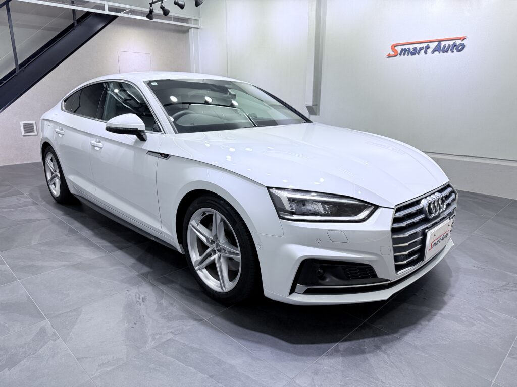 2020年式 アウディ A5 スポーツバック 40TFSI スポーツSラインPKG. の、ワンオーナー・ディーラー整備・走行 7,600km・屋内保管・禁煙の良質車が入庫致しました。