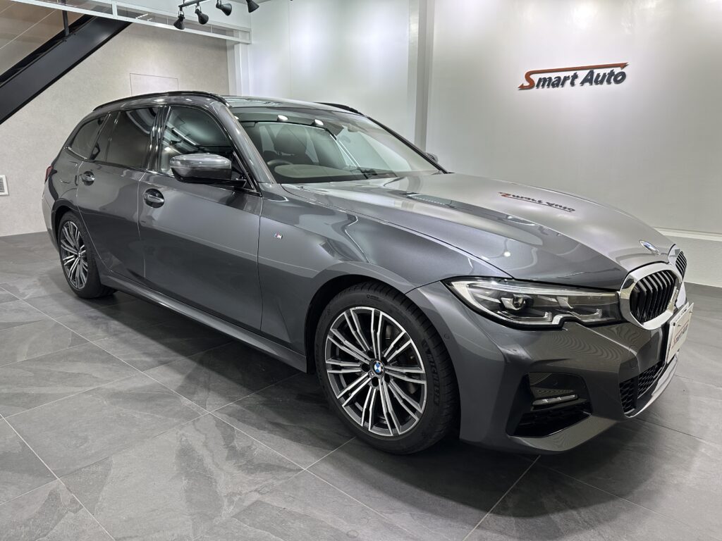 販売車に、Mスポーツ・ワンオーナー < 2021年式 BMW 318i ツーリング > が追加されました。