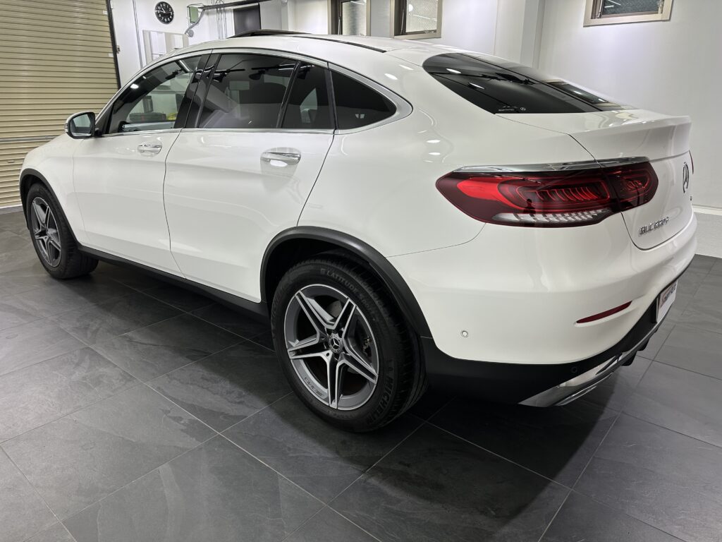 ワンオーナー、サンルーフ付き! < 2022年式 メルセデス・ベンツ GLC220d > が販売車にラインアップされました。